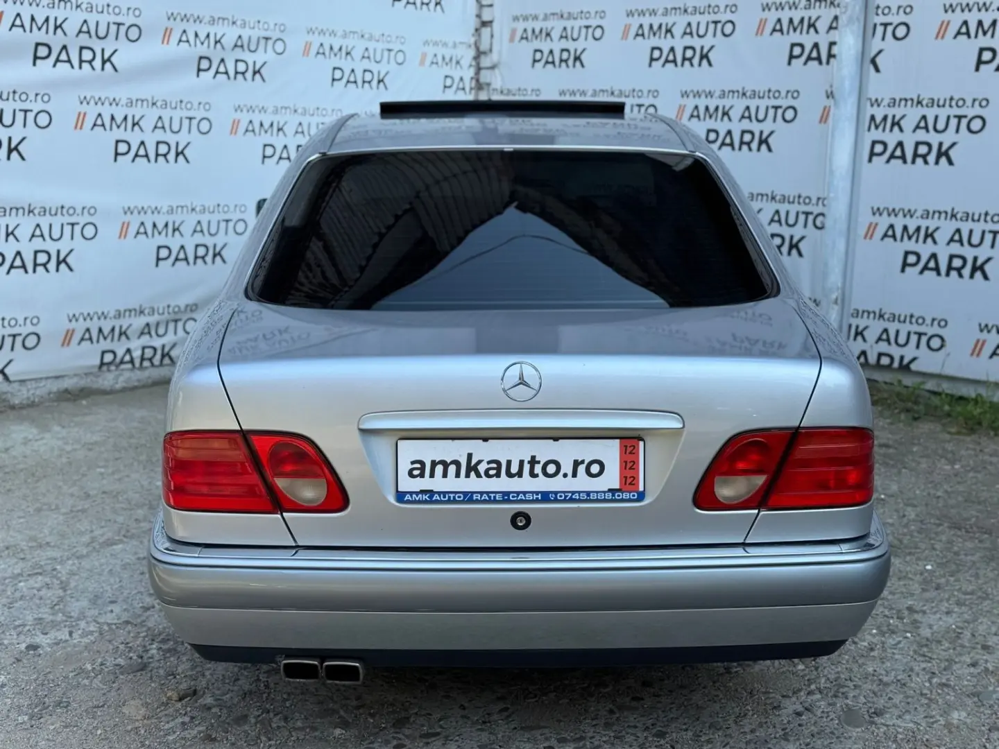 Mercedes E200 – 1998