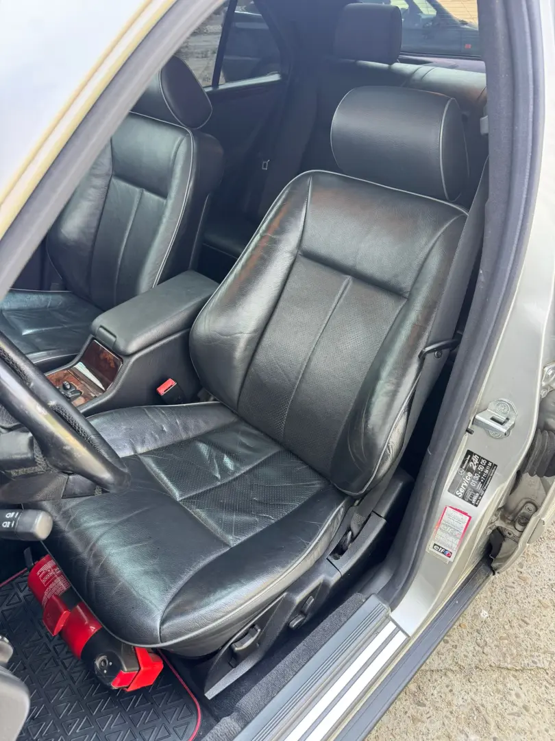 Mercedes E200 – 1998