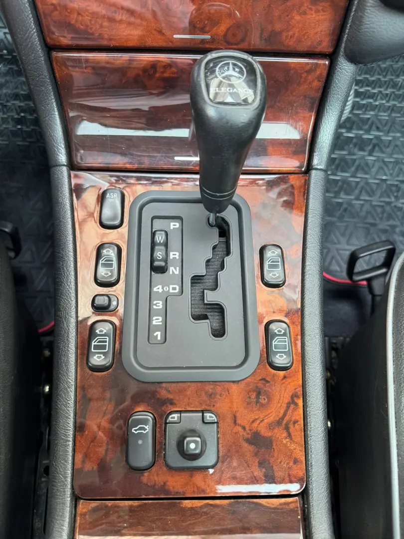 Mercedes E200 – 1998