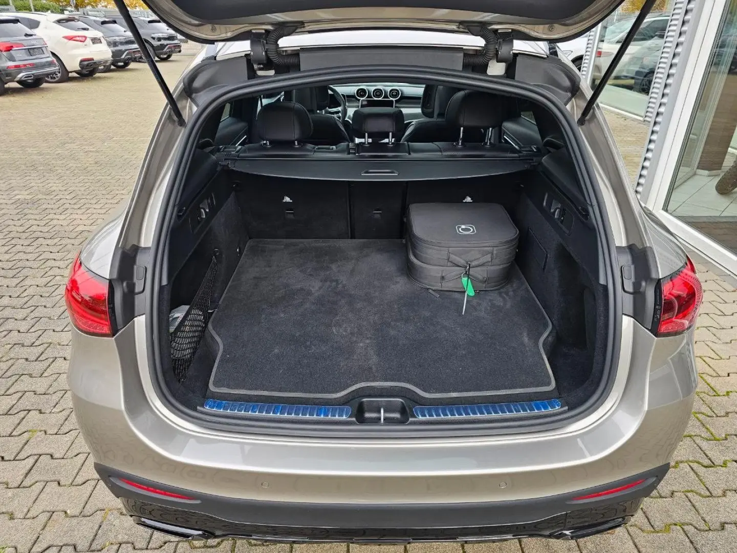 GLC 300 e 4Matic FINAL EDITION AMG PAKET MBUX
