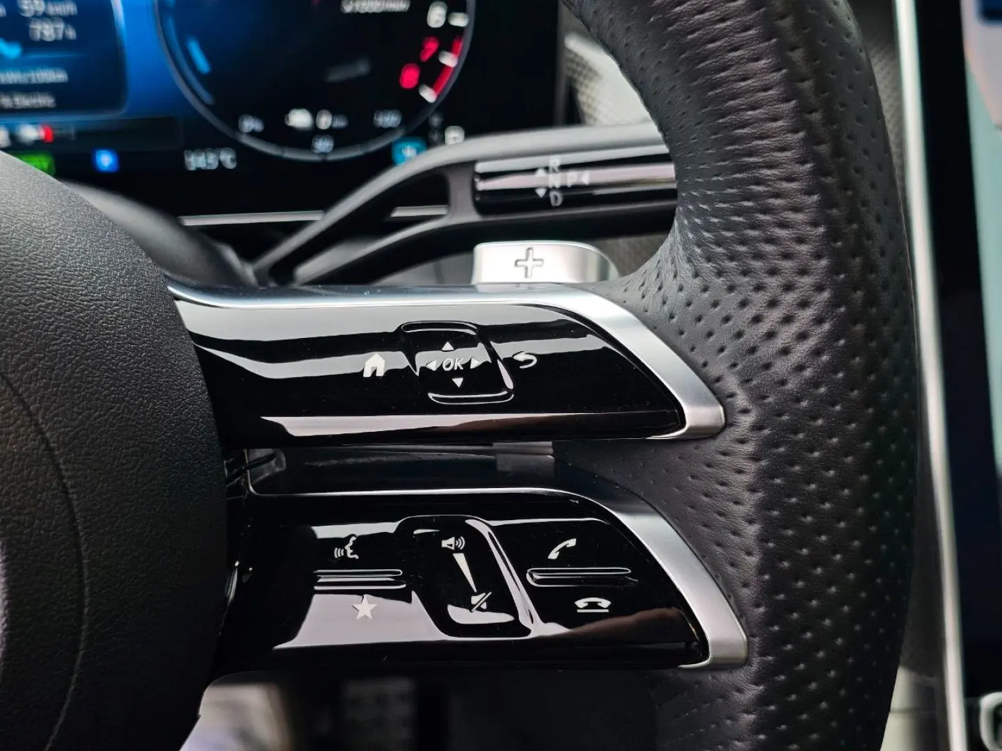 GLC 300 e 4Matic FINAL EDITION AMG PAKET MBUX