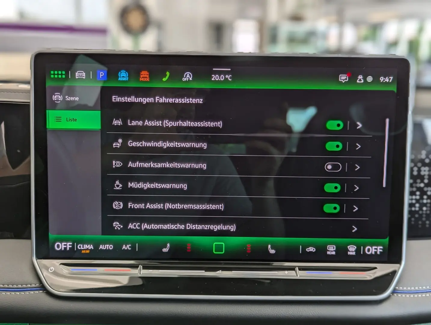 Tiguan 2.0TDI R-Line 4M Pano H K AHK Matrix 20