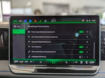 Tiguan 2.0TDI R-Line 4M Pano H K AHK Matrix 20