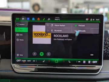 Tiguan 2.0TDI R-Line 4M Pano H K AHK Matrix 20