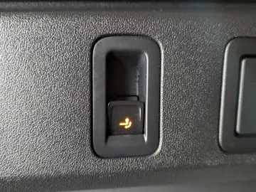 Tiguan 2.0TDI R-Line 4M Pano H K AHK Matrix 20