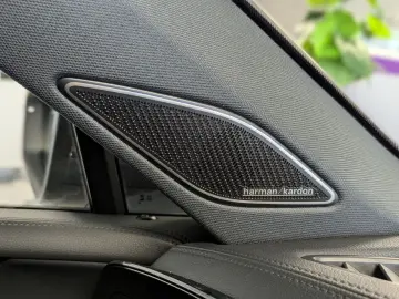 Tiguan 2.0TDI R-Line 4M Pano H K AHK Matrix 20