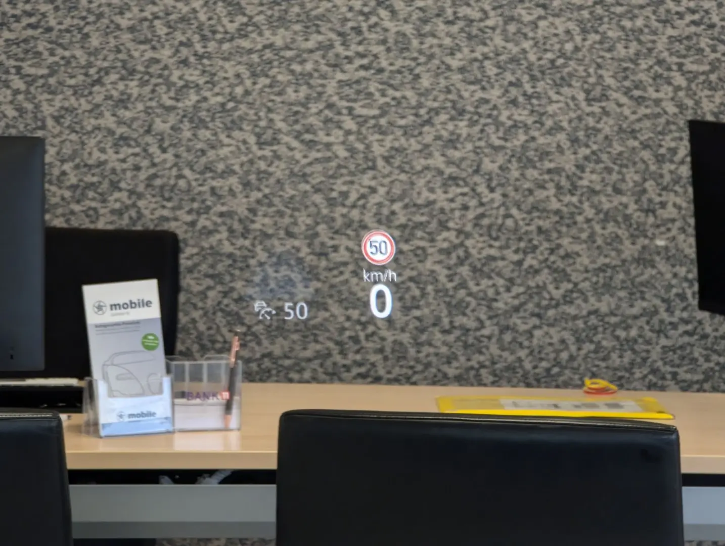 Tiguan 2.0TDI R-Line 4M Pano H K AHK Matrix 20