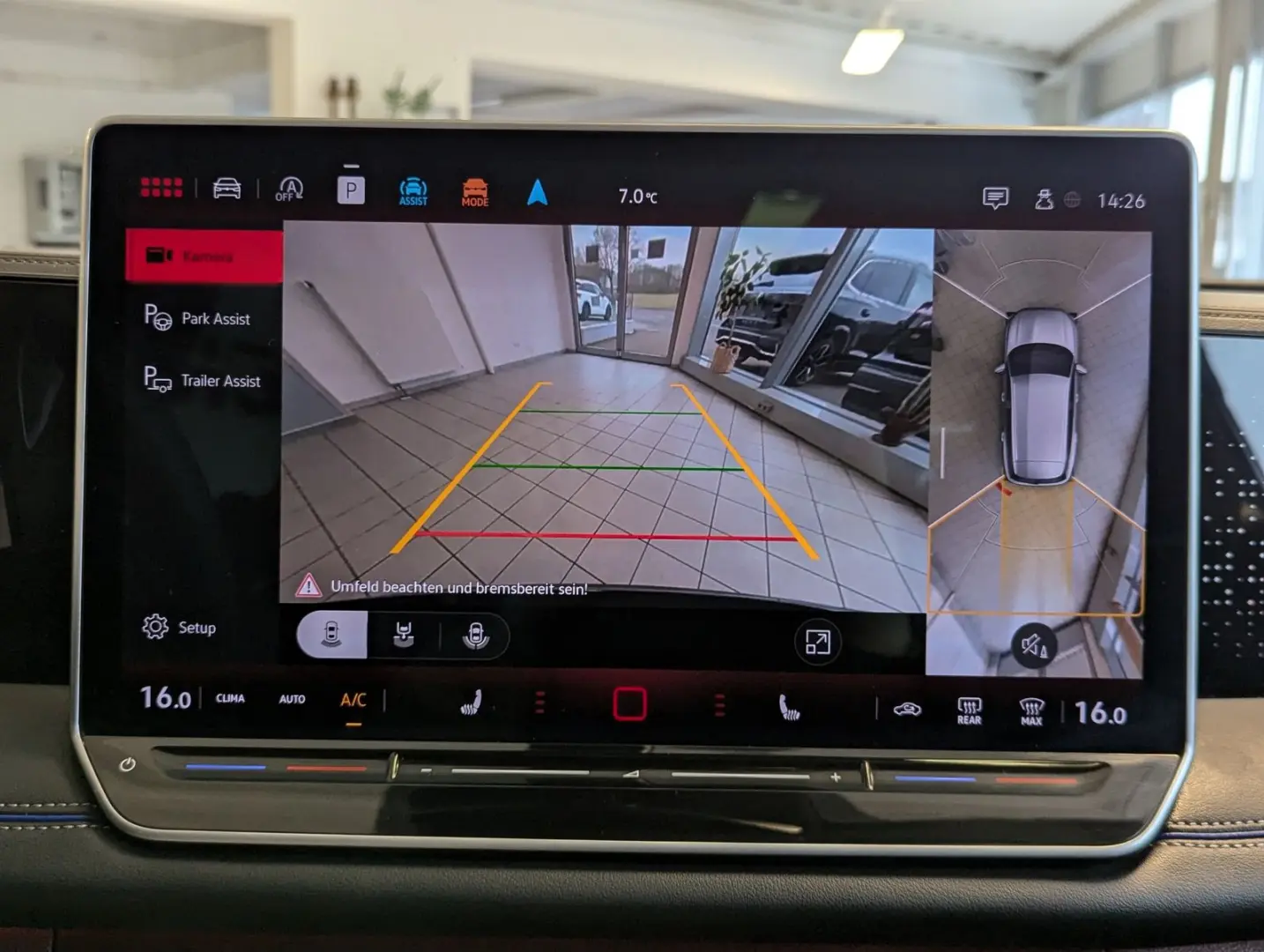 Tiguan 2.0TDI R-Line 4M Pano H K AHK Matrix 20