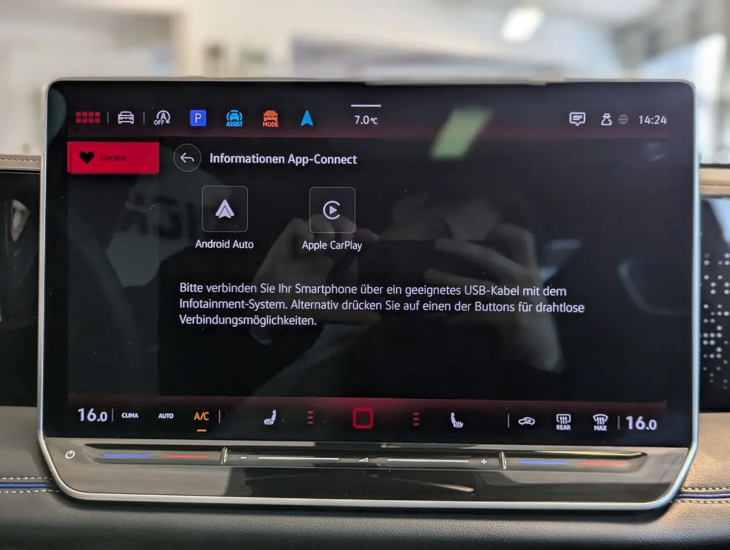 Tiguan 2.0TDI R-Line 4M Pano H K AHK Matrix 20