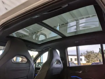 Tiguan 2.0TDI R-Line 4M Pano H K AHK Matrix 20