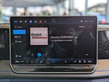 Tiguan 2.0TDI R-Line 4M Pano H K AHK Matrix 20