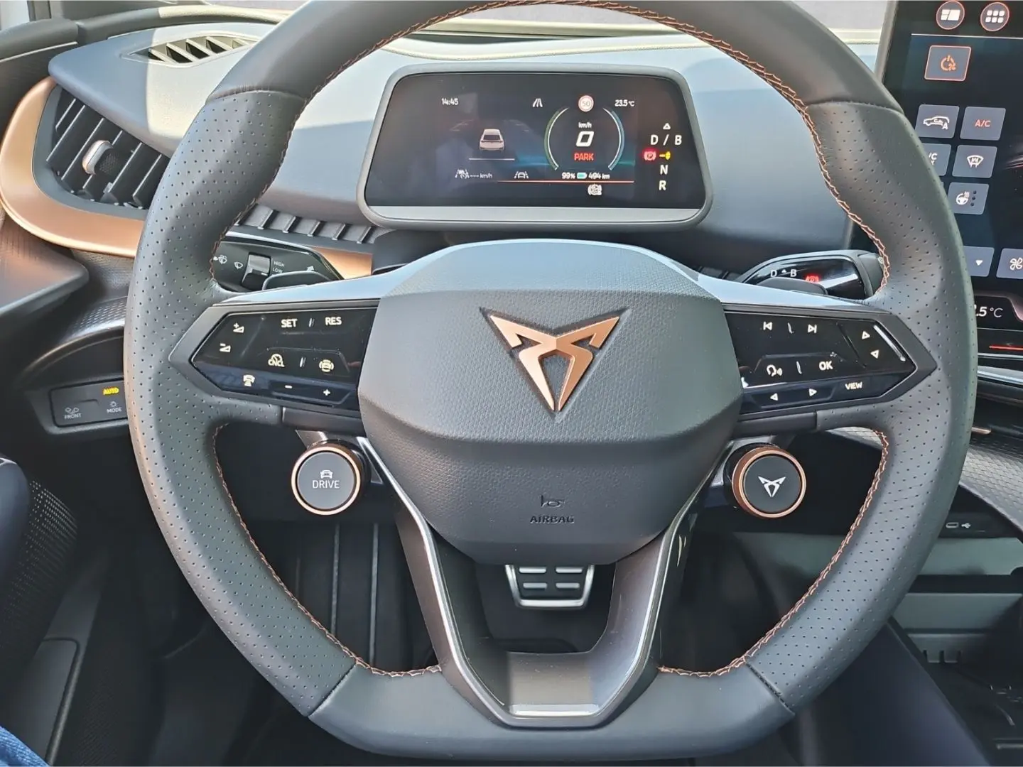 Tavascan VZ 4D 250 kW LED Navi RüKa DCC Pano ACC