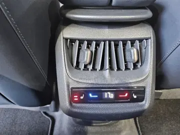 Tavascan VZ 4D 250 kW LED Navi RüKa DCC Pano ACC