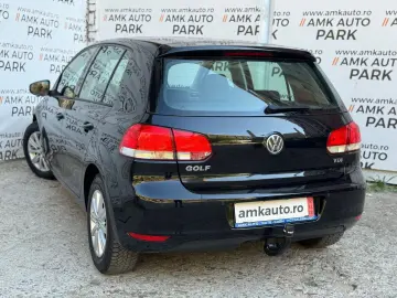 Volkswagen Golf - 2011