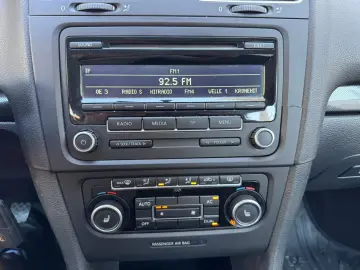 Volkswagen Golf - 2011