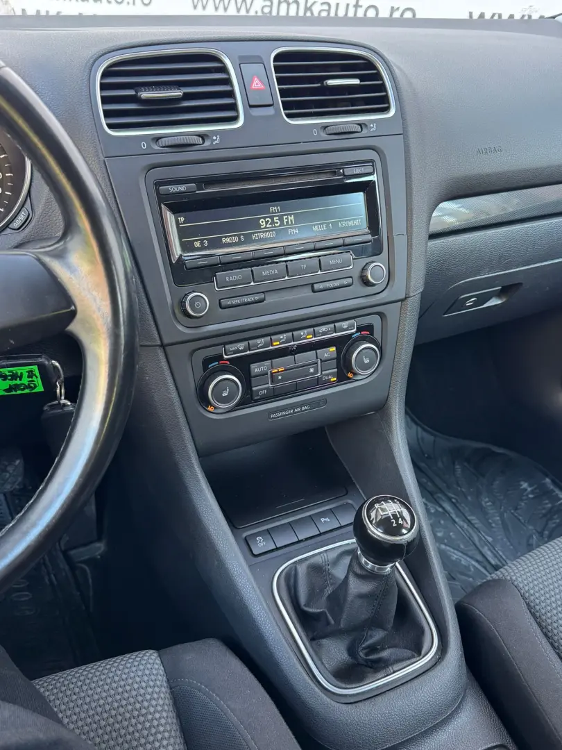 Volkswagen Golf - 2011