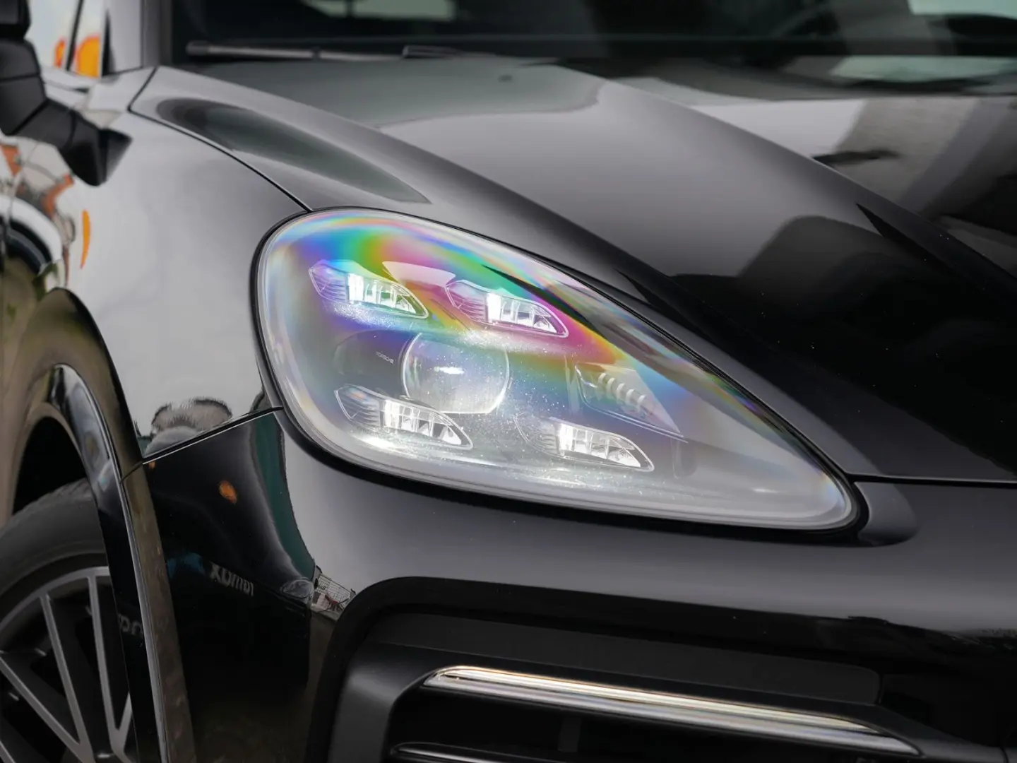 CAYENNE PLATINUM-PANO-LUFTF.-HEAD UP-BOSE-21 RS