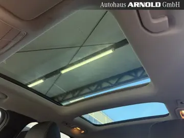 GLC 300 de 4M AMG-Line HuD DISTRONIC AHK PanoD.