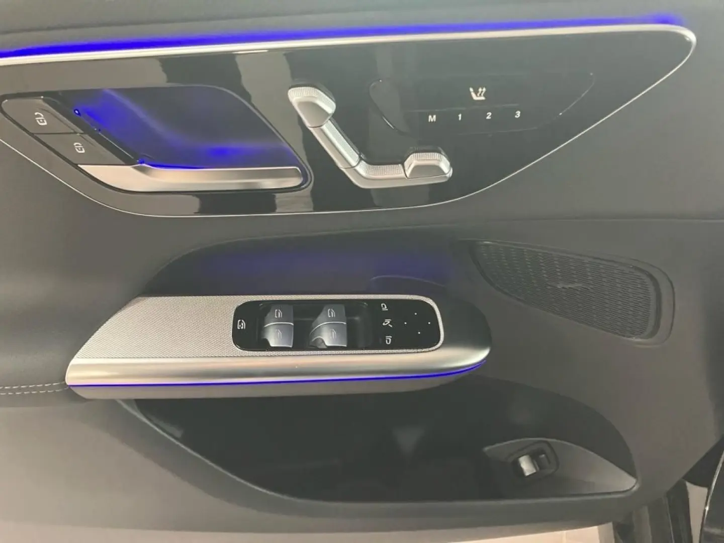 GLC 200 4M Edition AVANTGARDE AHK DISTRON Memory