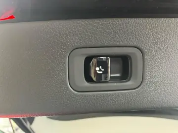 GLC 200 4M Edition AVANTGARDE AHK DISTRON Memory