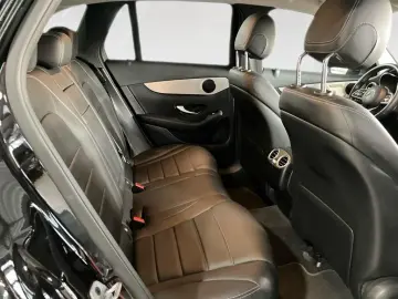 GLC 300 de 4M AHK DISTRONIC KEYLESS Memory-P LED