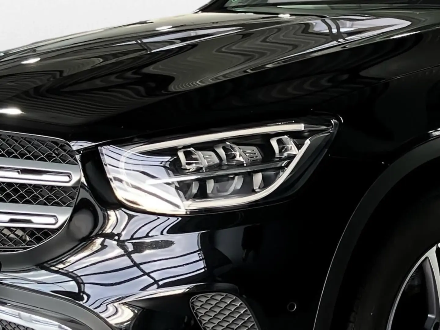 GLC 300 de 4M AHK DISTRONIC KEYLESS Memory-P LED