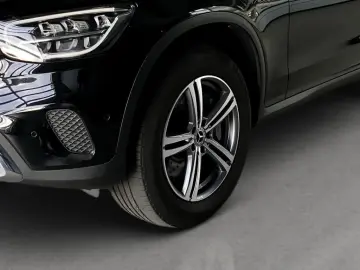 GLC 300 de 4M AHK DISTRONIC KEYLESS Memory-P LED