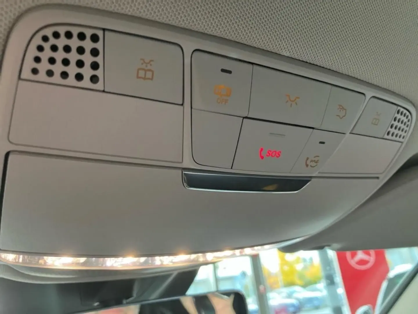 GLC 300 de 4M AHK DISTRONIC KEYLESS Memory-P LED