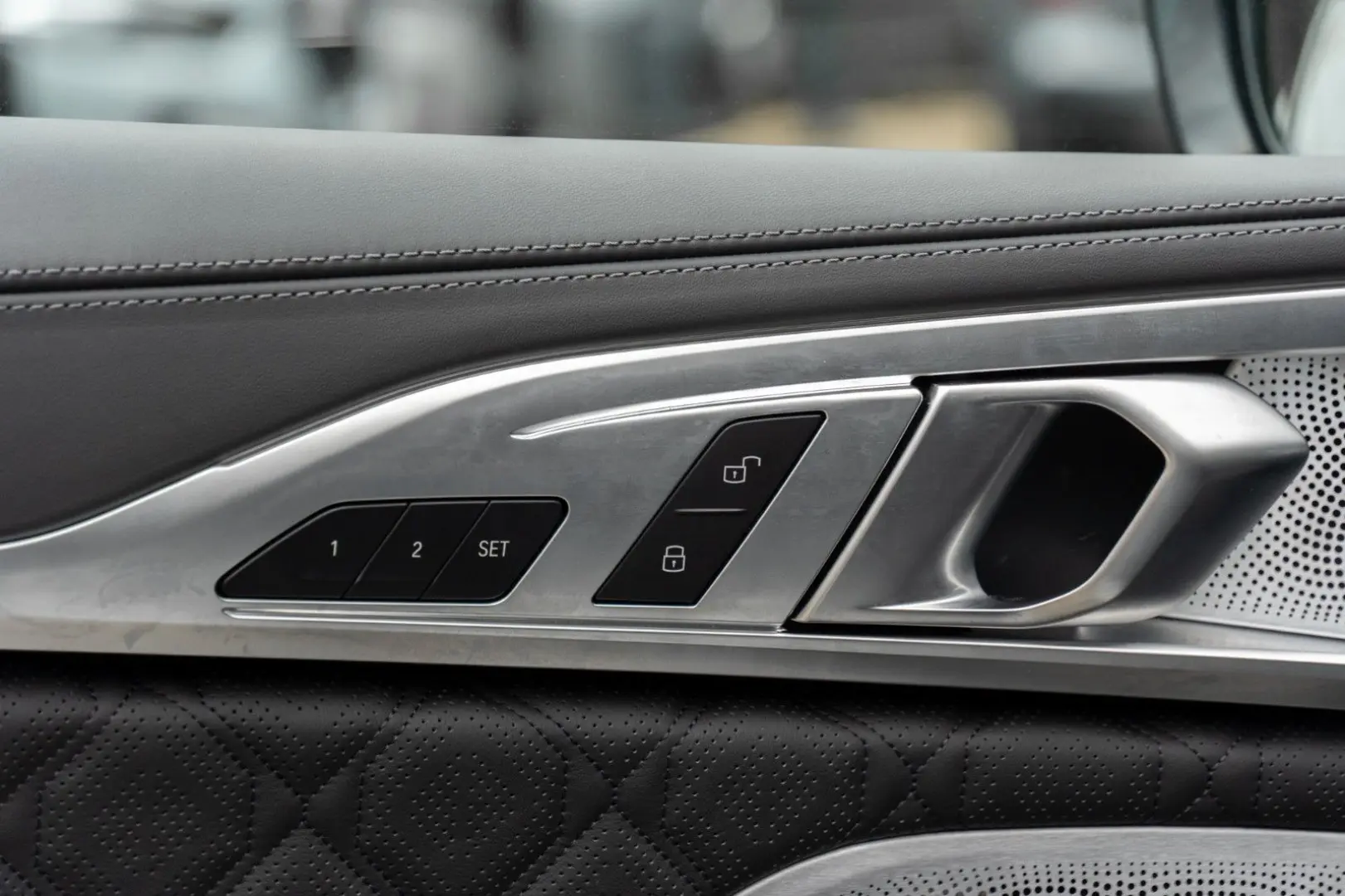 M8 Cabrio Comp.CARBON.KERAMIK.B&W.LASER.1 OF 1!!