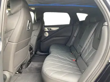 XM M Driver's Package 270km h   AHK