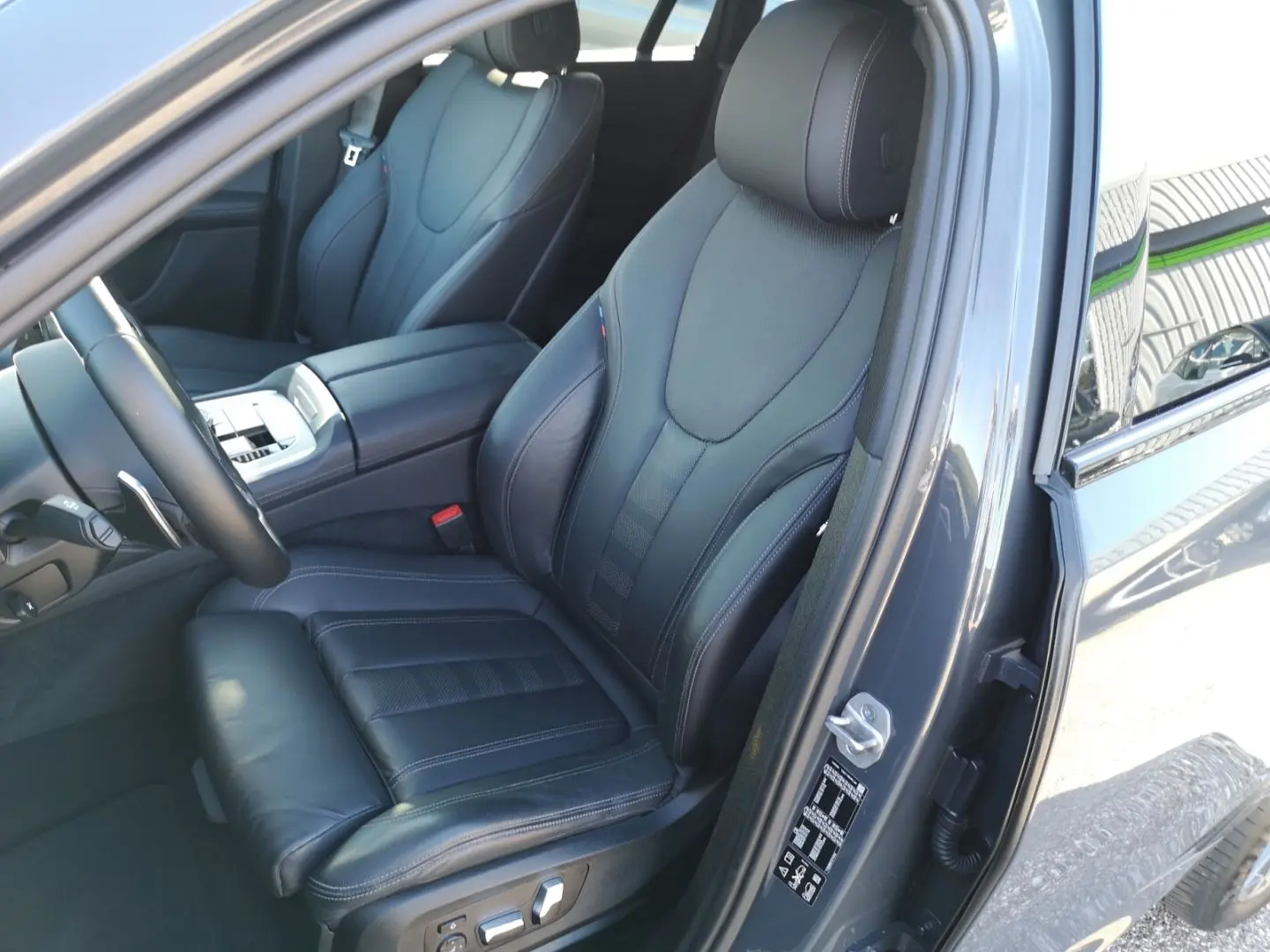 X6 xDrive 40i M Sport LASER LEDER NAVI PANO PDC