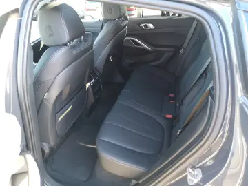 X6 xDrive 40i M Sport LASER LEDER NAVI PANO PDC