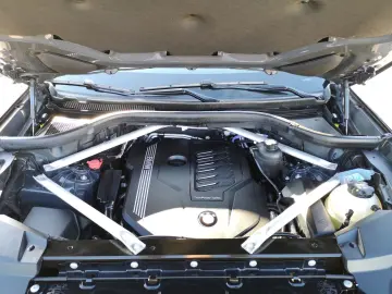 X6 xDrive 40i M Sport LASER LEDER NAVI PANO PDC