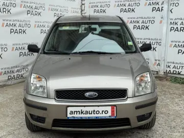 Ford Fusion –  2003