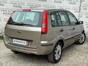 Ford Fusion –  2003