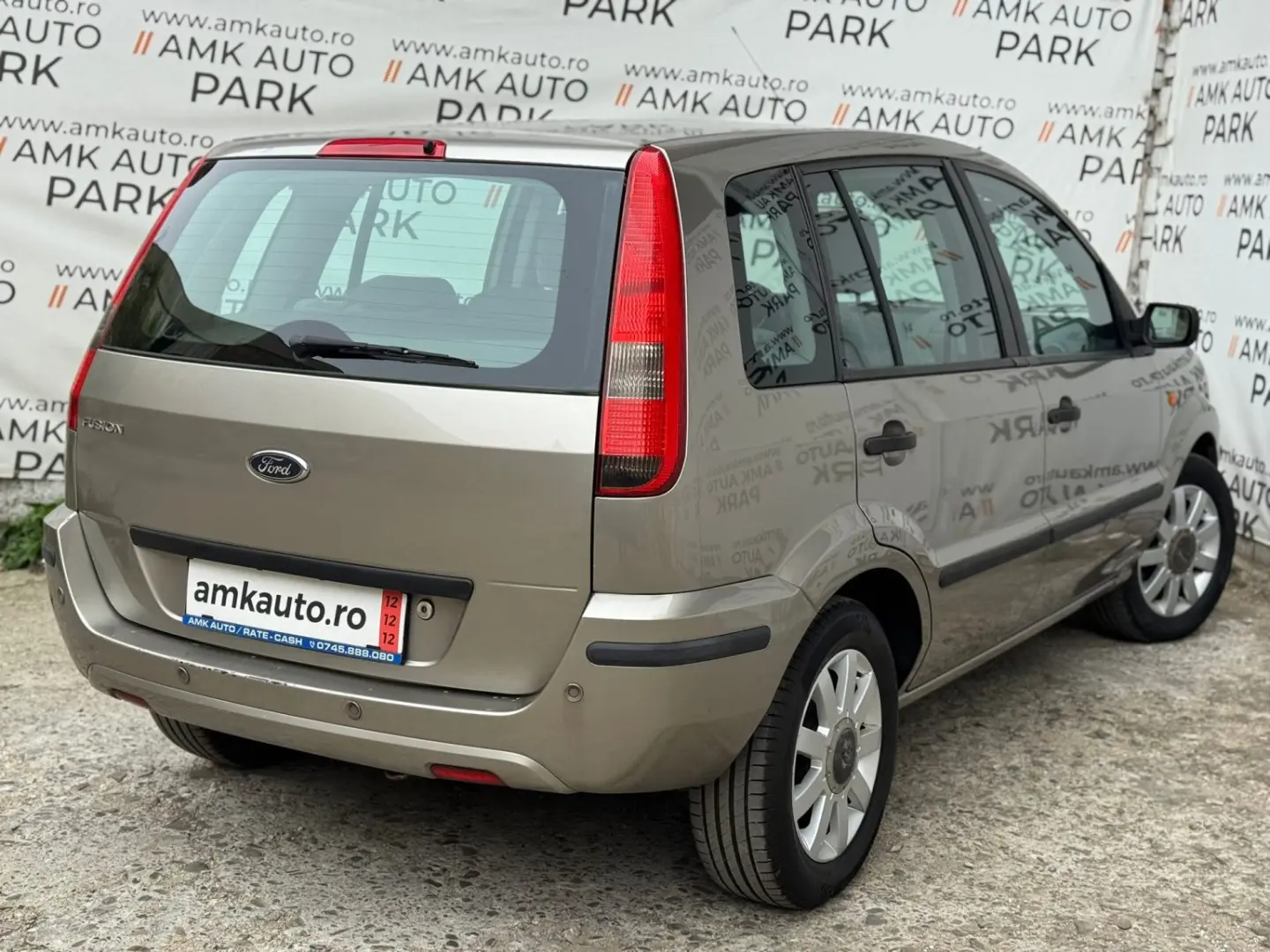 Ford Fusion –  2003