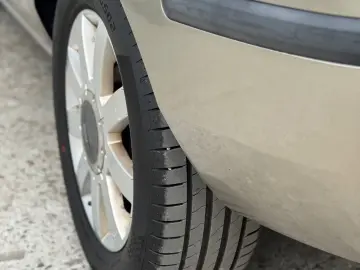 Ford Fusion –  2003