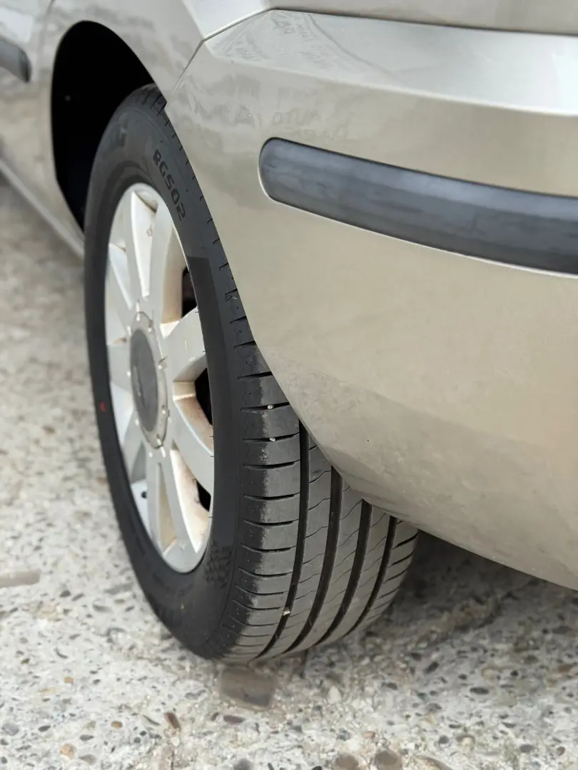 Ford Fusion –  2003