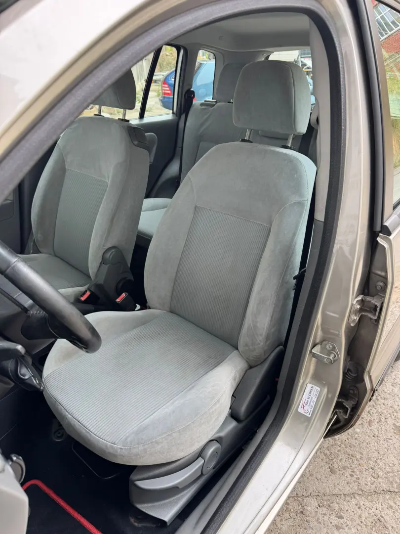 Ford Fusion –  2003