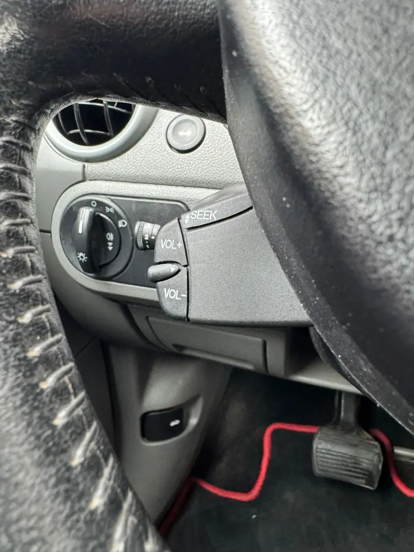 Ford Fusion –  2003