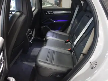 Cayenne Coupe E-Hybrid Platinum Edition  CHRONO