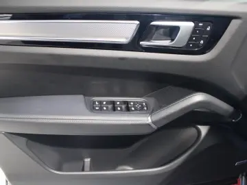 Cayenne Coupe E-Hybrid Platinum Edition  CHRONO