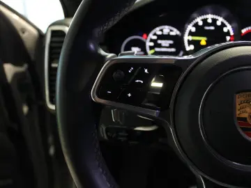 Cayenne Coupe E-Hybrid Platinum Edition  CHRONO