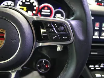 Cayenne Coupe E-Hybrid Platinum Edition  CHRONO