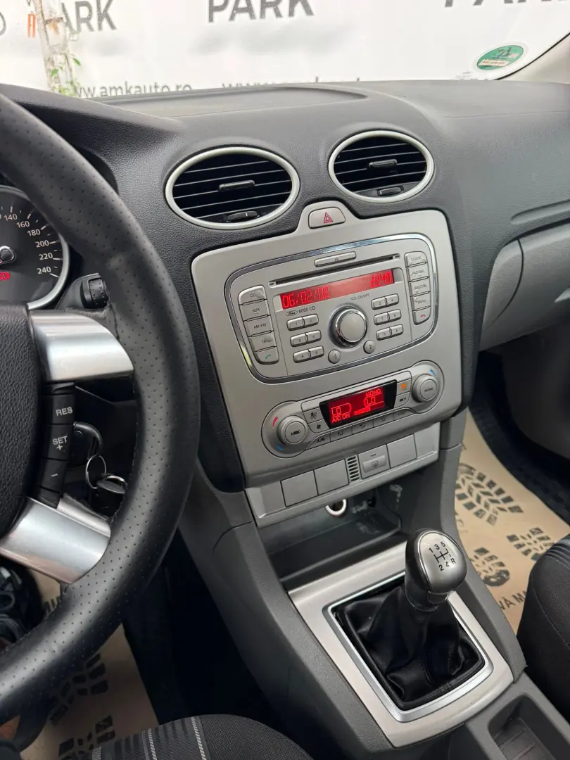 Ford Focus –  2008