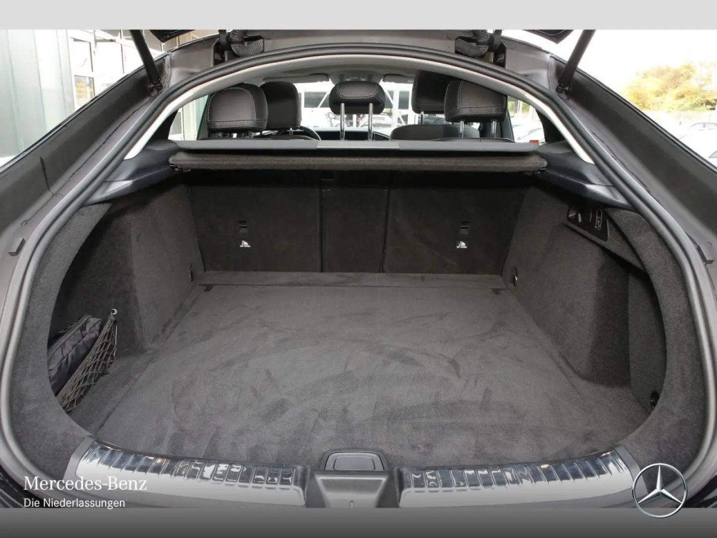 GLE 53 4M  Coupe Distr Pano 360  Burm Stand