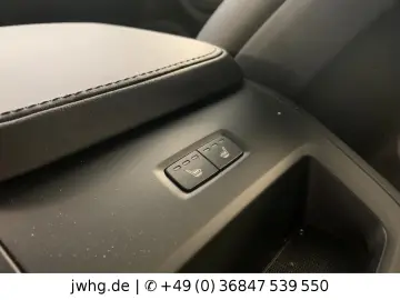 XC90 Core AWD LED Navi Leder 19  Kam 4xSiHz ACC