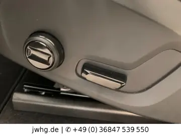 XC90 Core AWD LED Navi Leder 19  Kam 4xSiHz ACC