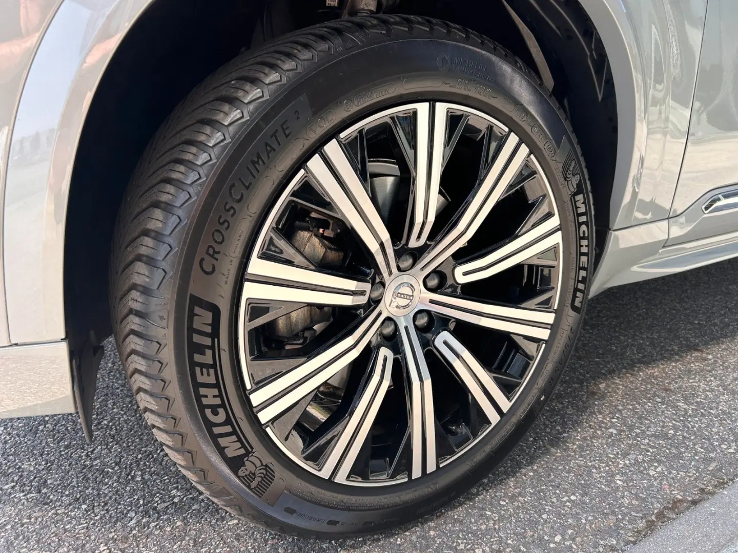 B5 AWD PLUS Bright 7sitze