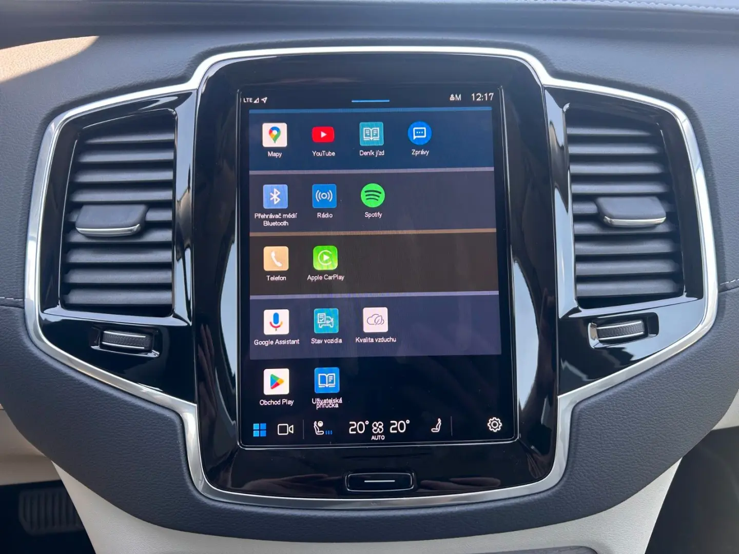 B5 AWD PLUS Bright 7sitze